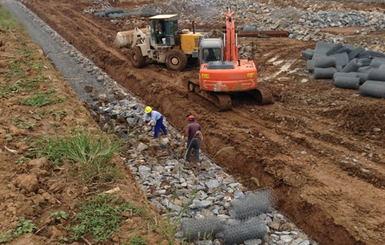 镀锌石笼网施工现场