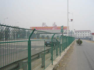 公路护栏网